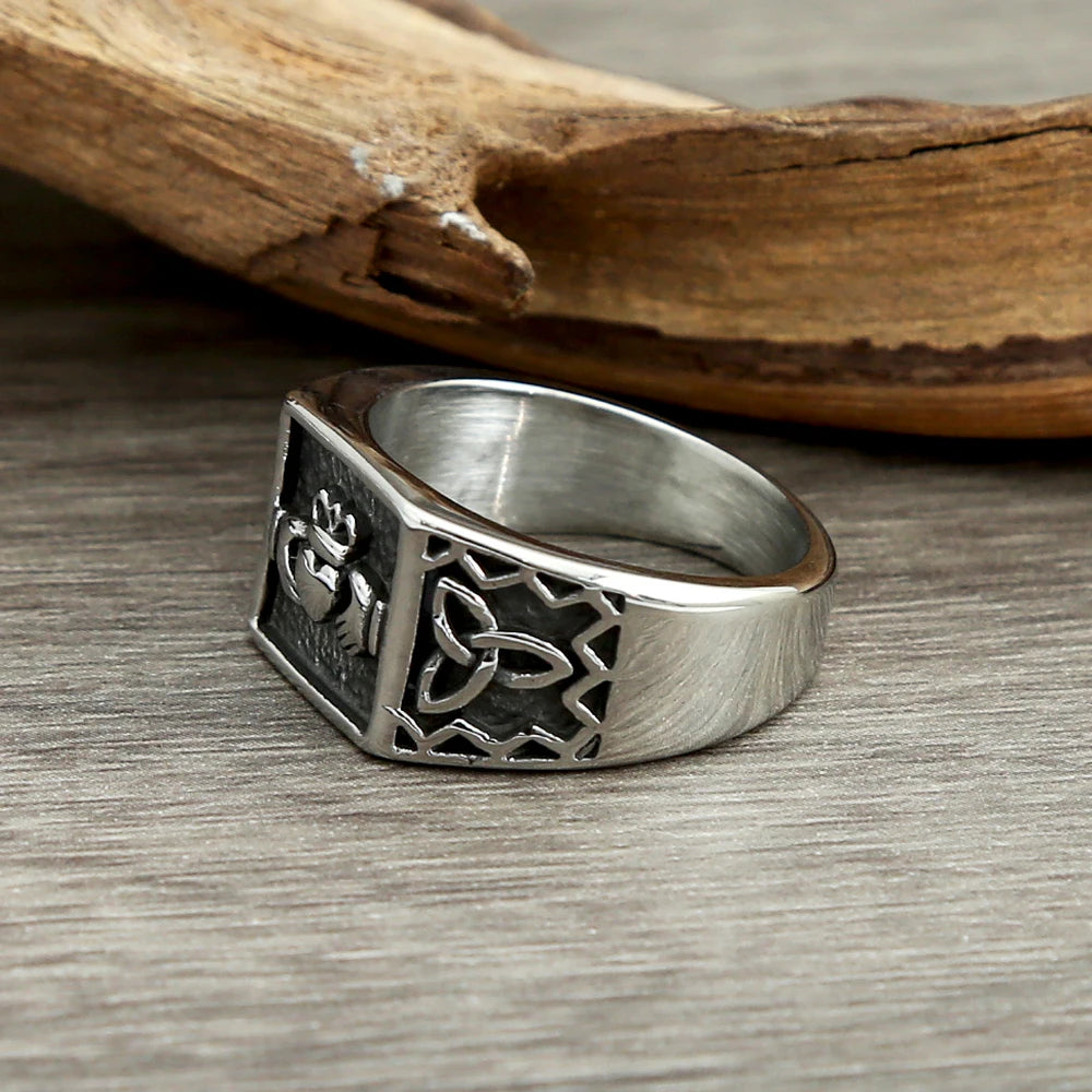 Celtic Claddagh Wedding Ring