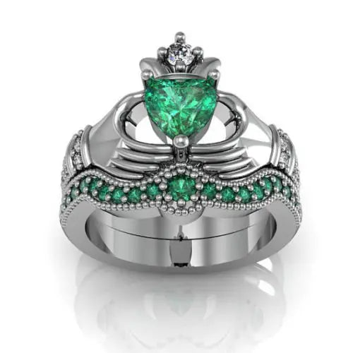 Emerald Claddagh Ring
