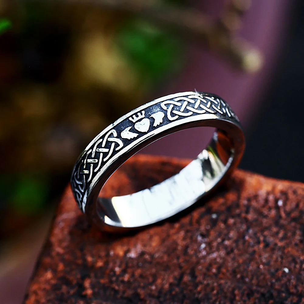 Celtic Claddagh Wedding Ring